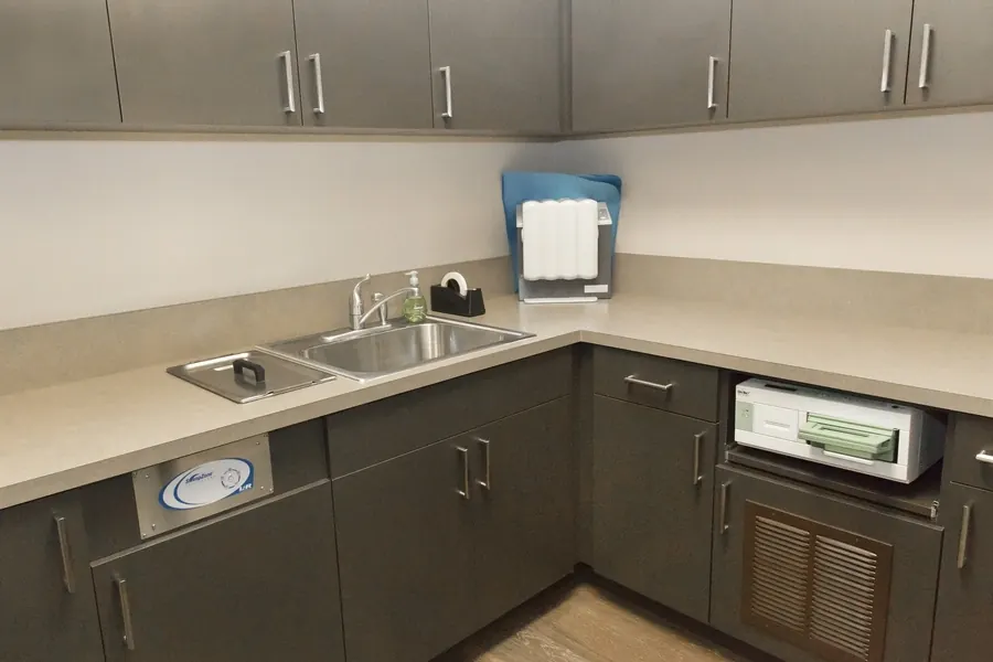 The clinical workroom at Tindal Prosthodontics.